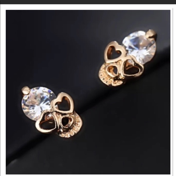 Crystal Skull Earrings - Picture 2 of 4